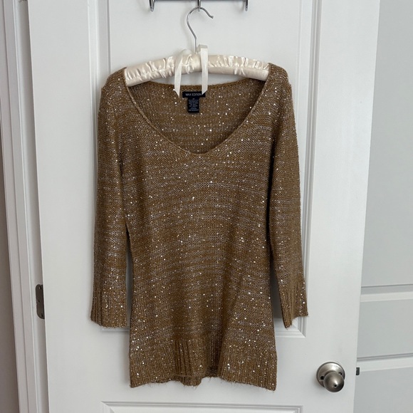 Max Edition Women's Shimmering Tan V-Neck Sweater - Picture 1 of 5